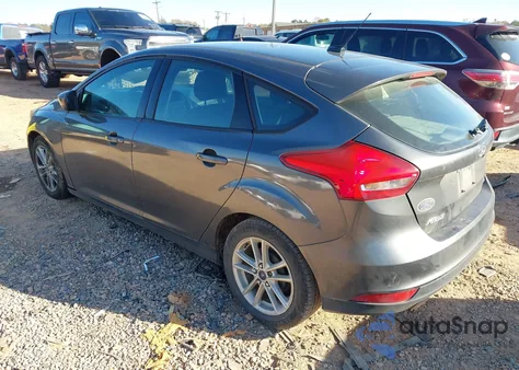 2018 Ford Focus Se z USA, uszkodzony, nr VIN 1FADP3K22JL238290